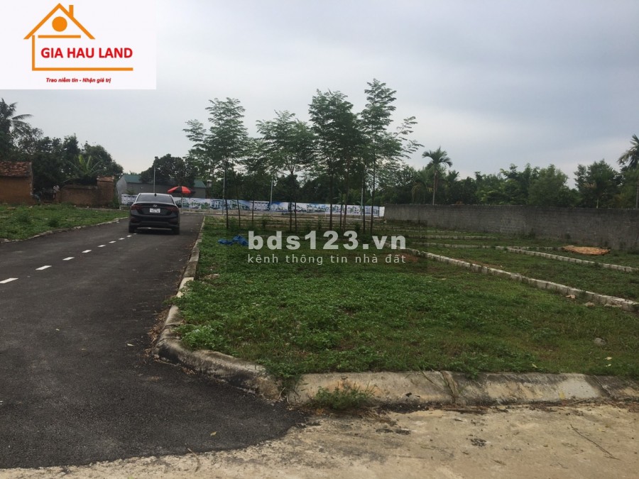 Bán gấp lô đất gần khu CNC Hòa Lạc lô góc 2 mặt tiền gần đường 420 mở rộng, pháp lí đủ
