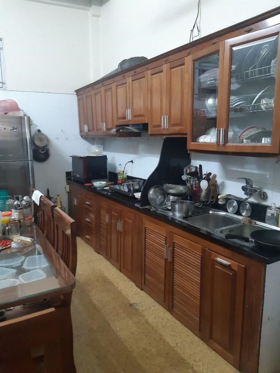 Nhà đẹp ngõ 145 phố Quan Nhân Thanh Xuân, dt 50m2, 5 tầng giá 4.7 triệu, kinh doanh