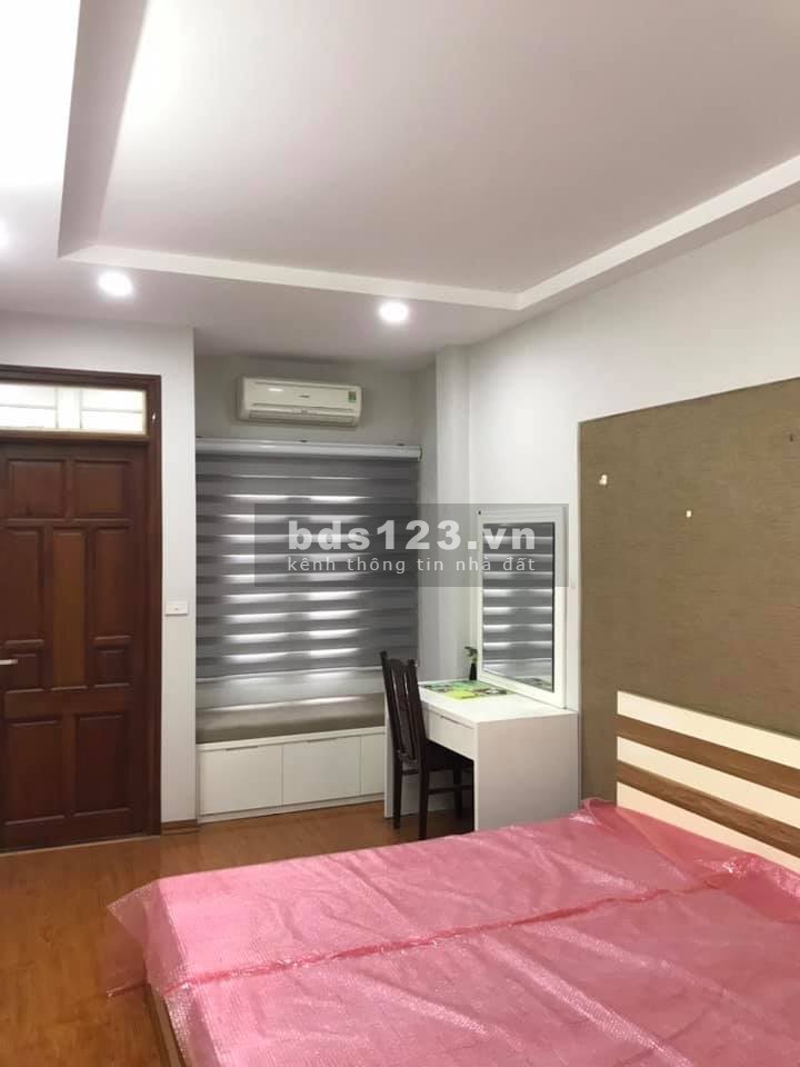 Bán gấp nhà Thanh Xuân ở ngay, ngõ thông, gần phố 4 tầng diện tích sử dụng 48m2 giá 5.3 tỷ