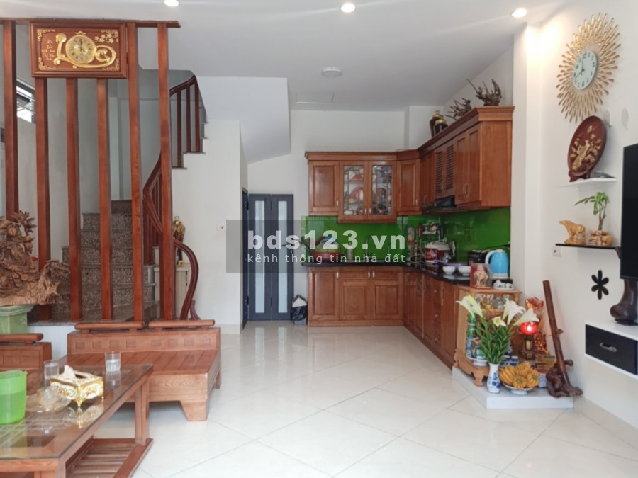 Bán nhà khu hiếm - khó tìm - ít nhà bán - gần phố, Ngô Gia Tự, chỉ hơn 2 tỷ
