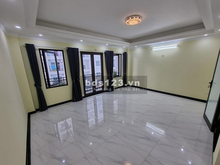 Bán gấp biệt thự nhà vườn khu đô thị Việt Hưng, Long Biên, dtsd 246m2, giá bán 25 tỷ