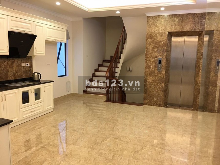 Siêu phẩm Tôn Đức Thắng , thang máy hiện đại, ôtô diện tích sử dụng 60m2 nhỉnh 10 tỷ