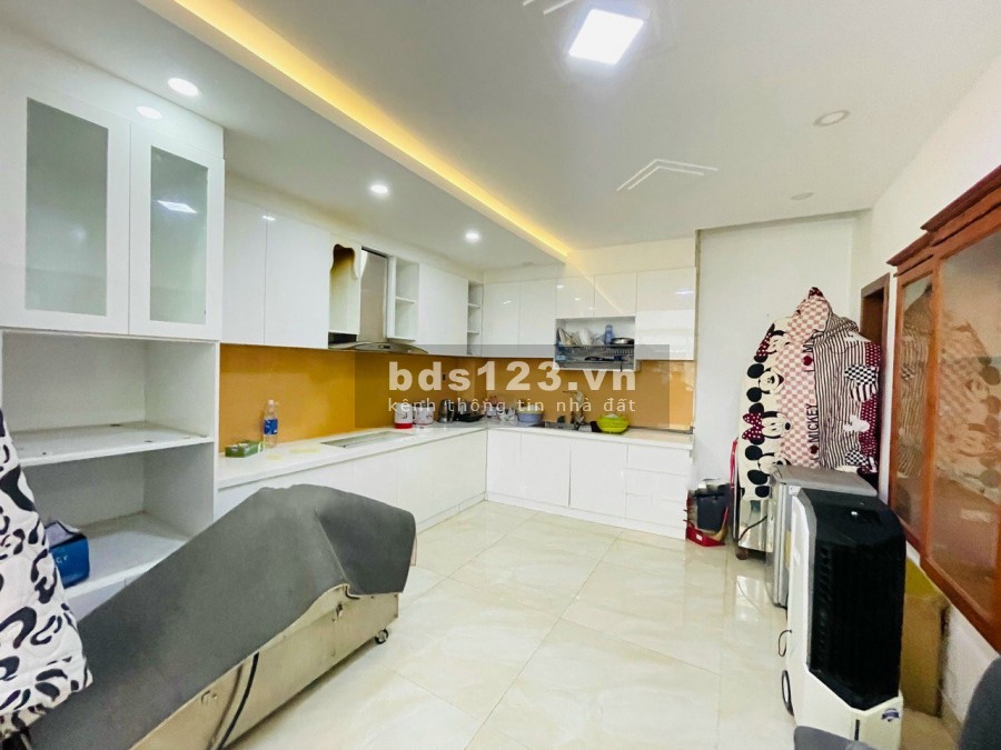 Bán nhà nguyên căn hẻm xe hơi 5 tầng, tổng diện tích 4x13m,…