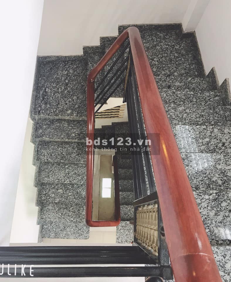 Nhà 4 tầng nở hậu trung tâm Bình Thạnh, gần chợ Bà Chiểu, hẻm thông, 1 trệt, 2 lầu chỉ 3.85 tỷ