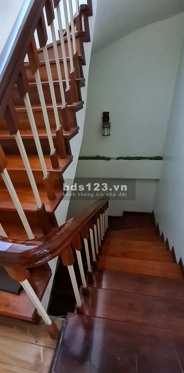 Bán Nhà LK Ngô Thì Nhậm diện tích 48m2, đúc 5 tầng, ô tô đỗ giá bán 6.3 tỷ