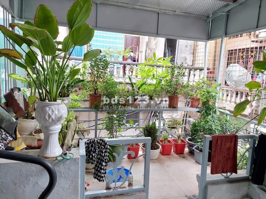 Bán nhà ngõ 3 gác tránh. Trương Định diện tích 60m2 4 tầng, mt 4m giá bán 5.2 tỷ, lhcc