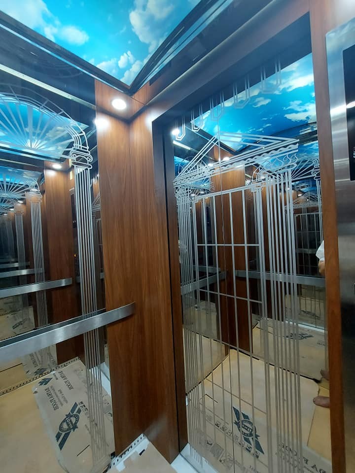 Bán tòa nhà văn phòng phố Mạc Thái Tổ đúc kiên cố 7 tầng, giá bán 15.5 tỷ, sổ sẵn