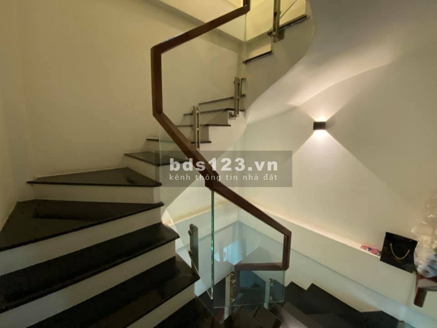 Bán gấp nhà phố Đào Tấn oto đỗ cửa thang máy chờ kinh doanh dt 48m*2, 6 tầng giá 7,3 tỷ
