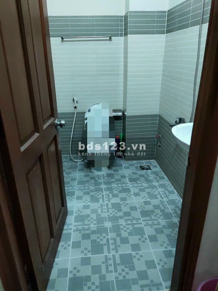 Bán nhà hẻm xe hơi Lạc Long Quân phường 10 Tân Bình diện tích 54m2, 2 lầu, giá rẻ
