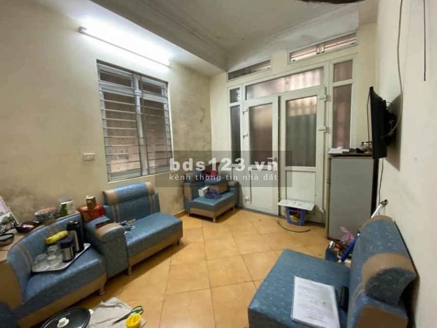 Bán nhà phố Đội Cấn 2 mặt ngõ, full công năng chỉ 2,35 tỷ, sổ đỏ nở hậu, giao dịch ngay