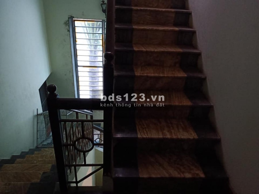Bán nhà nguyên căn 3 tầng đúc, dt 90m2, giá 6x tỷ Minh Khai, Quận Hai Bà Trưng, gần phố