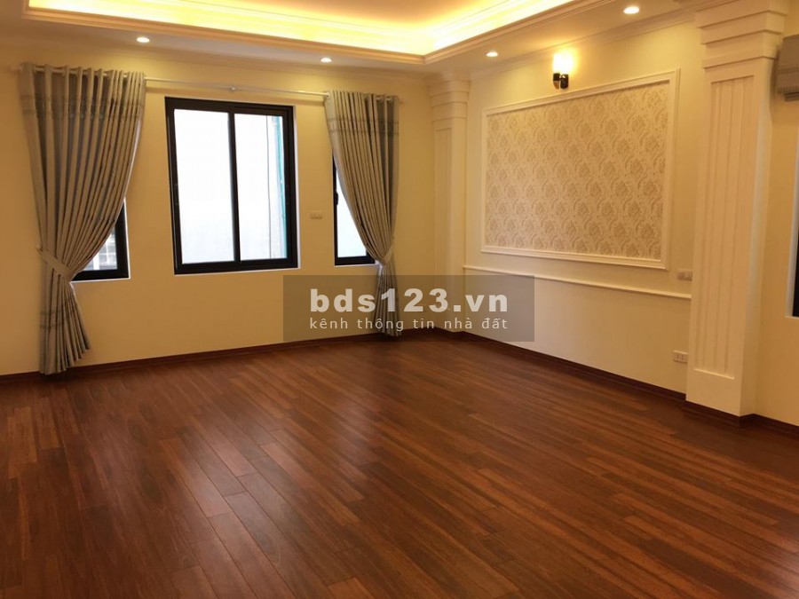 Siêu phẩm Tôn Đức Thắng , thang máy hiện đại, ôtô diện tích sử dụng 60m2 nhỉnh 10 tỷ