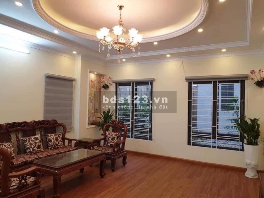 Siêu phẩm nhà đẹp Nguyễn Ngọc Vũ 45m2x6T, MT 4.2m, tặng nội thất, 2 thoáng, nhỉnh 6 tỷ