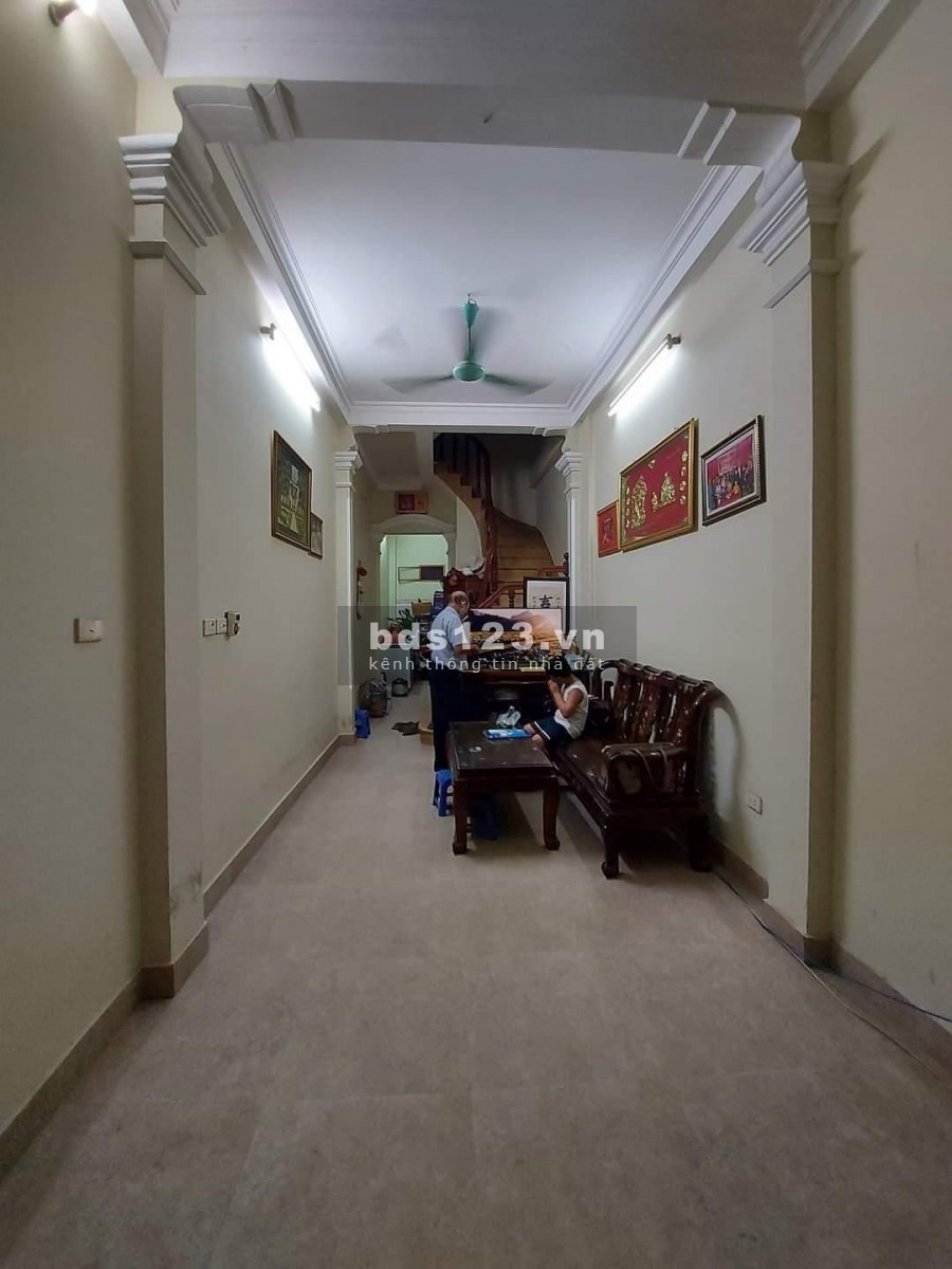 Nhà đẹp, phân lô, ô tô vào cửa, 20m ra phố, Thụy Khuê dt 38m2, 5 tầng, giá nhỉnh 4 tỷ