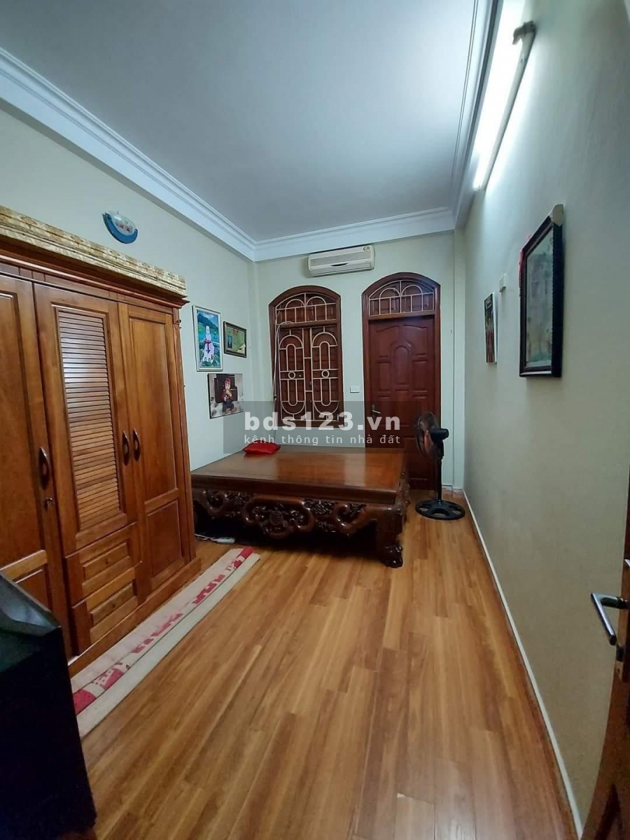 Nhà đẹp, phân lô, ô tô vào cửa, 20m ra phố, Thụy Khuê dt 38m2, 5 tầng, giá nhỉnh 4 tỷ