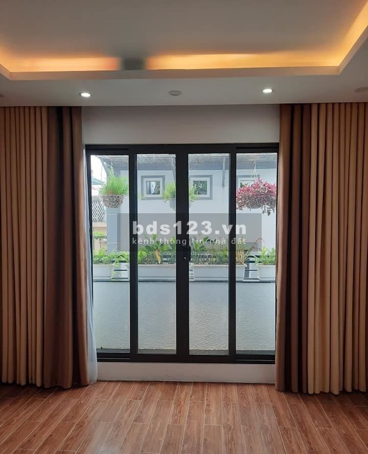 Phố hiếm, Nhà Nguyễn Văn Huyên nhà đẹp gần phố ngõ thông nội thất cực đỉnh giá chỉ 8 tỷ 5