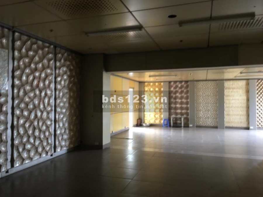 Bán toà nhà siêu hiếm 500m2, 15 tầng tại mặt phố Trần Thái Tông, hàng xóm với Đại xứ quán mỹ.