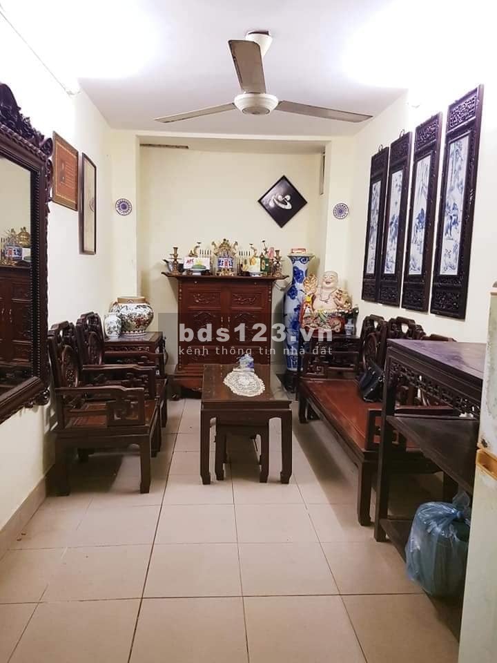Bán nhà chỉ 2 tỷ dt 35m2, 4 tầng cách phố Kim Hoa 15m, Đống Đa, ba gác tránh xe máy