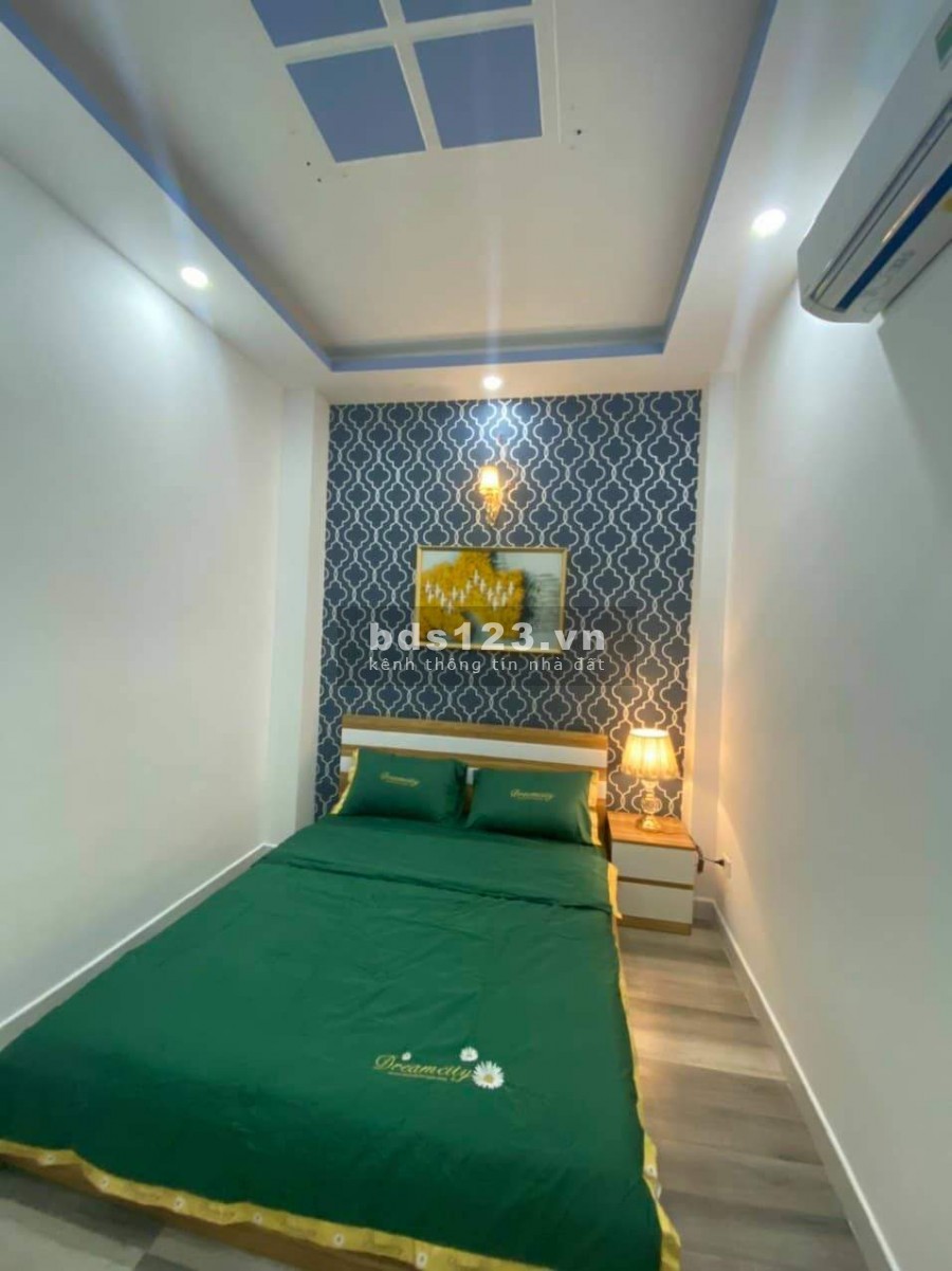 Nhà đẹp nội thất xịn 5 tầng hẻm xe hơi khu dân cư Quận Tân Bình, chìa khóa trao tay vào ở liền.