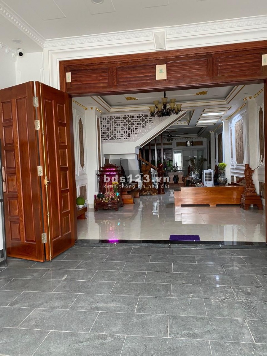 Siêu Phẩm Gò Vấp, hẻm xem hơi dtsd 100m2, 4 tầng, nội thất cao cấp, giá cực rẻ