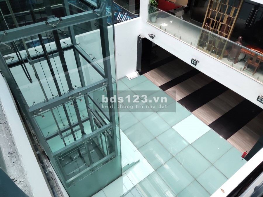 BQL Cho thuê Mặt Bằng, Văn Phòng DT 1100m2 taị Tòa nhà Chợ Hàng Da, Hoàn Kiêm, HN. LH 0968530776