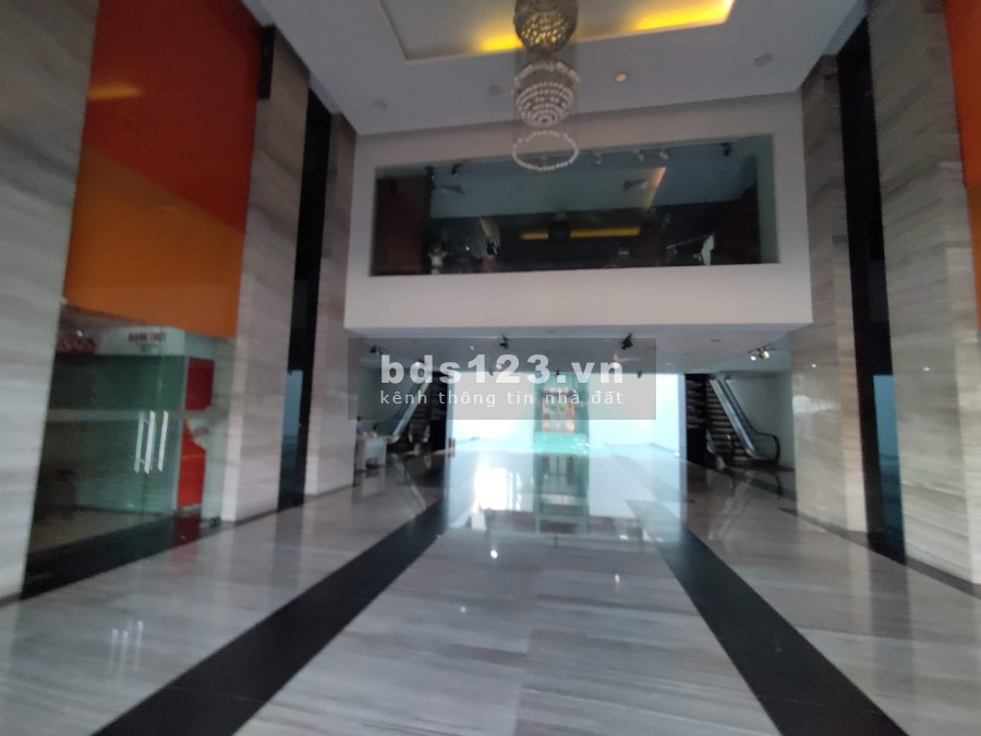 BQL Cho thuê Mặt Bằng, Văn Phòng DT 1100m2 taị Tòa nhà Chợ Hàng Da, Hoàn Kiêm, HN. LH 0968530776