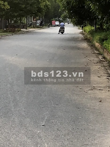 Bán nhanh lô đất 102m, giá 1.2 tỉ sát chung cư hồ điều hoà New City Phố Nối Hưng Yên