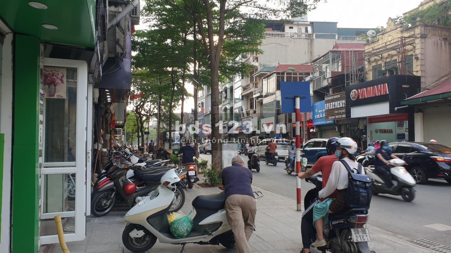 Cần bán nhà riêng, ở ngay, dt 47m2, 4 tầng, giá bán 4.85 tỷ Khâm Thiên, Tôn Đức Thắng, Đống Đa