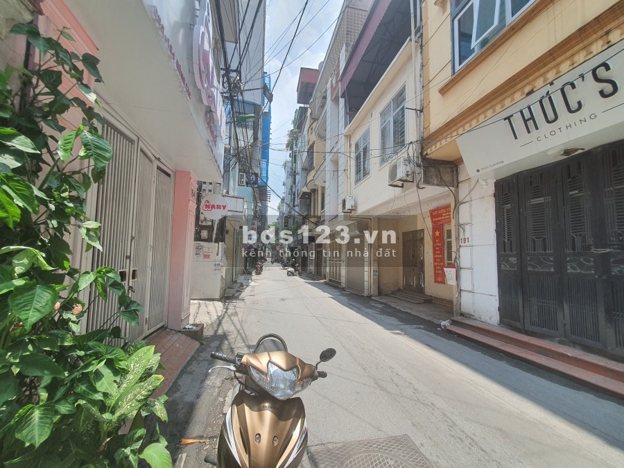 Làm ăn phát đạt tâu nhà mới để lại căn dt 45m2, 4 tầng Hai Bà Trưng giá bán 2.9 tỷ