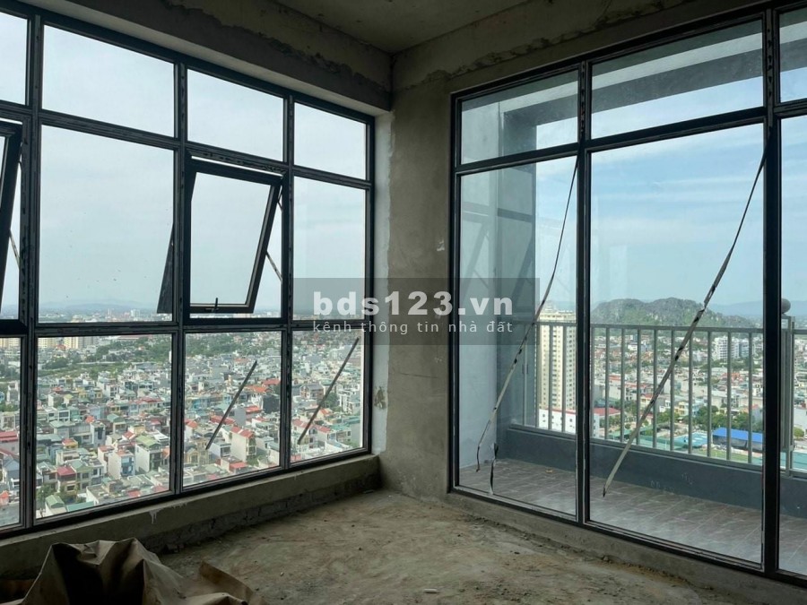 Em có suất ngoại giao vị trí đẹp giá lại cực kỳ ưu đãi, chiết khấu thêm 2,5% khi trả thẳng