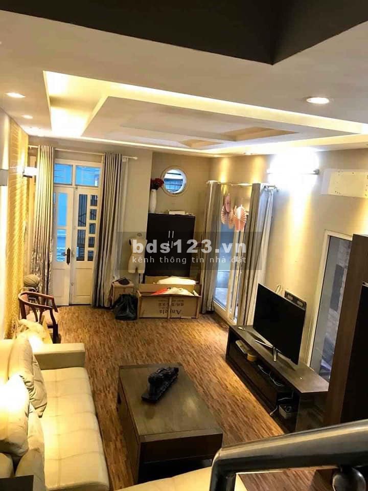 Bán nhà Phương Liệt nguyên căn 4 tầng kiên cố 3 mặt thoáng, diện tích 30m2, giá 1.98 tỷ