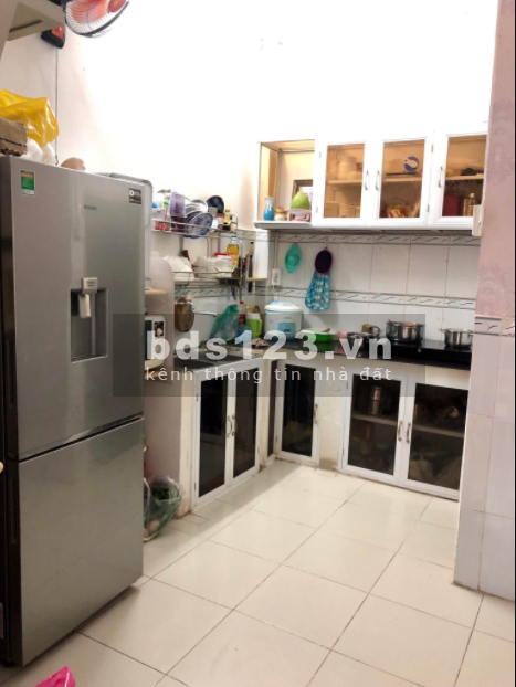 Bán nhà Mặt tiền đường Trần Thủ Độ quận Tân Phú, dt 28m2, 2 tầng giá chỉ nhỉnh 3 tỷ