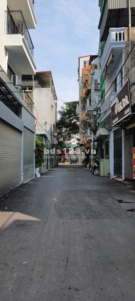 Nhà nguyên căn chính chủ cần bán phố Cổ Linh dtsd 62m2, 5 tầng cần bán giá tốt