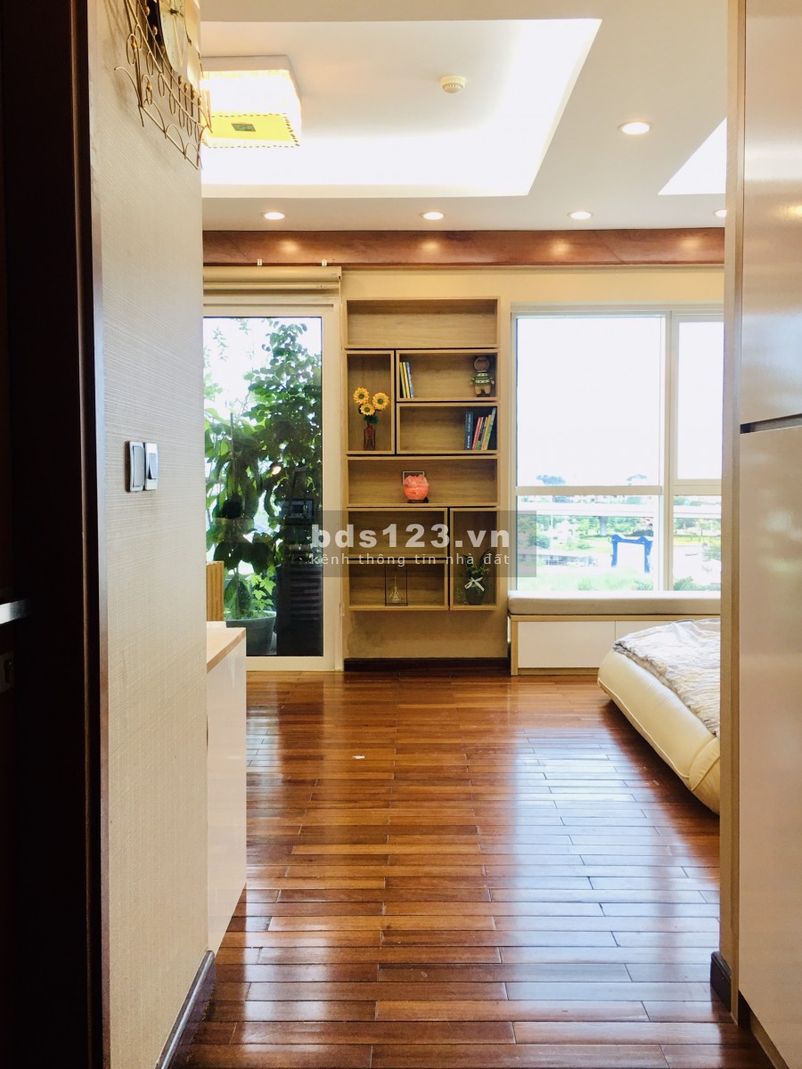 Bán nhanh căn hộ chung cư 155m2 - 3PN tại KĐT Ciputra, thiết kế hiện đại, bố cục phòng rất hợp lý