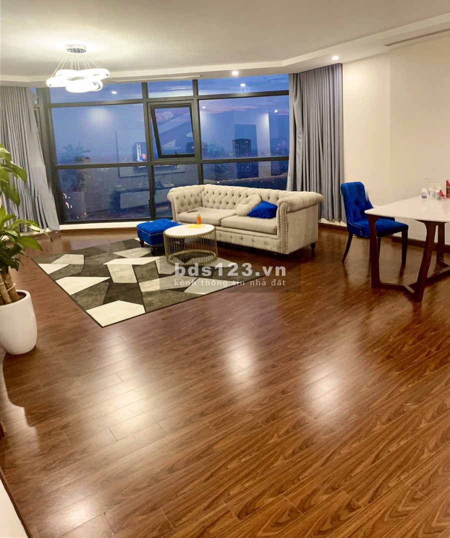 Chính chủ gửi bán gấp căn 3 ngủ diện tích 124m2 căn góc tiện ích nội khu đủ giá tốt