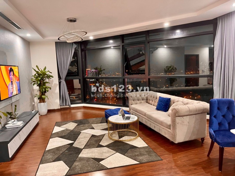 Chính chủ gửi bán gấp căn 3 ngủ diện tích 124m2 căn góc tiện ích nội khu đủ giá tốt