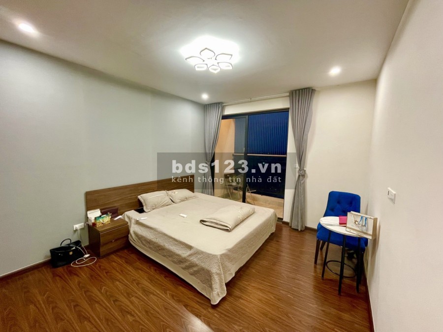 Chính chủ gửi bán gấp căn 3 ngủ diện tích 124m2 căn góc tiện ích nội khu đủ giá tốt