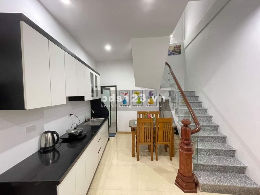 Chính chủ bán nhà phố Quang Trung, nguyên căn nhà mới xây dt 33m, mt 4m, giá 2,8 tỷ