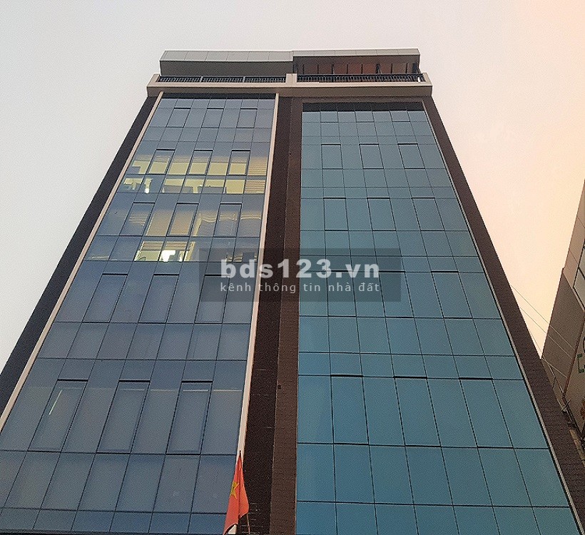 Bán nhà Đống Đa, phố Nguyễn Chí Thanh. Vỉa hè, Ô tô, kinh doanh. 250m2 MT10m 35tỷ
