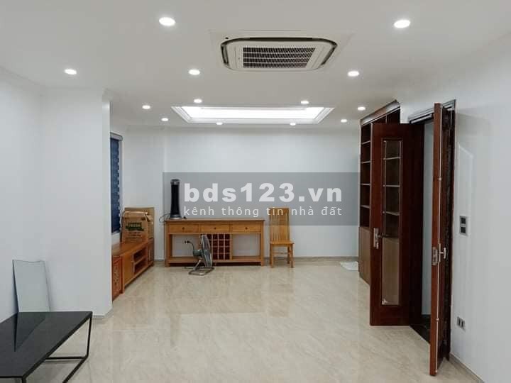 Nhà bán Phùng Chí Kiên 65m 7t mt6m chỉ 14.2 tỷ trung tâm Cầu Giấy
