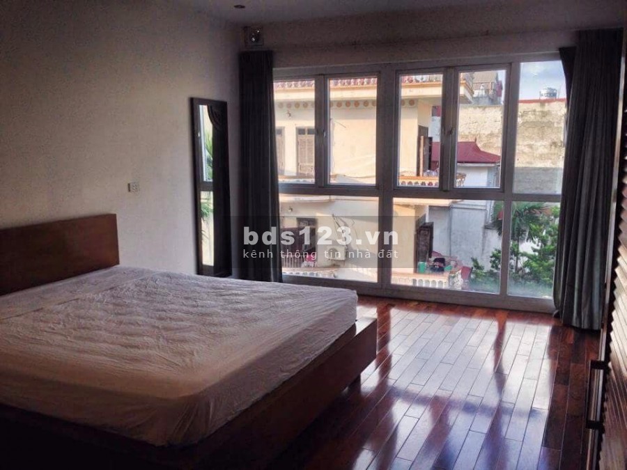 Nhà đẹp Bồ Đề, gần hồ, ở sướng, nội thất cực xịn, sổ đỏ vuông vức, diên tích sử dụng 54m2