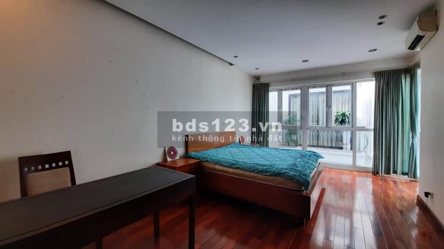 Nhà đẹp Bồ Đề, gần hồ, ở sướng, nội thất cực xịn, sổ đỏ vuông vức, diên tích sử dụng 54m2