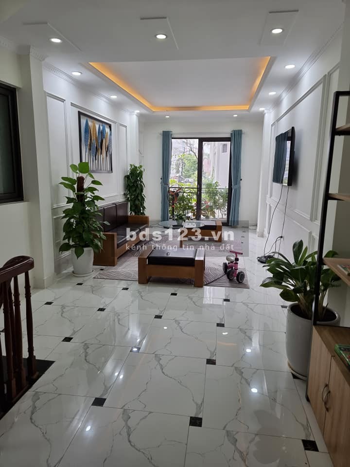 Chính chủ cần bán gấp nhà Lê Đức Thọ dtsd 37m2, 5 tầng cách ô tô 20m, nhỉnh 3 tỷ, lh 0978996965