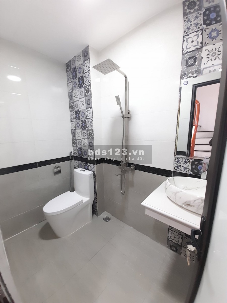 Bán nhà 4 tầng phun nội thất vị trí đắc địa cực đẹp ở Hậu Ái Vân Canh Hoài Đức, lh: 0866657649