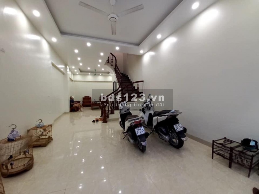 Bán nhà Quận Hai Bà Trưng mới toanh ô tô vào nhà giá nhỉnh 7 tỷ, pháp lí chính chủ