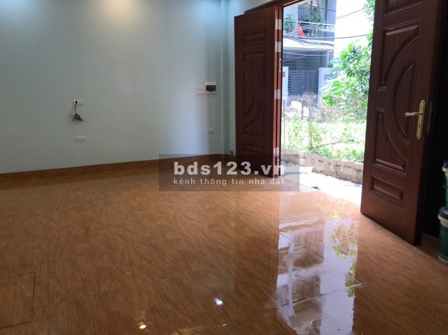 Ngõ phố An Dương Vương Quận Bắc Từ Liêm, 5 tầng diện tích sử dụng 40m2 giá bán 3.1 tỷ