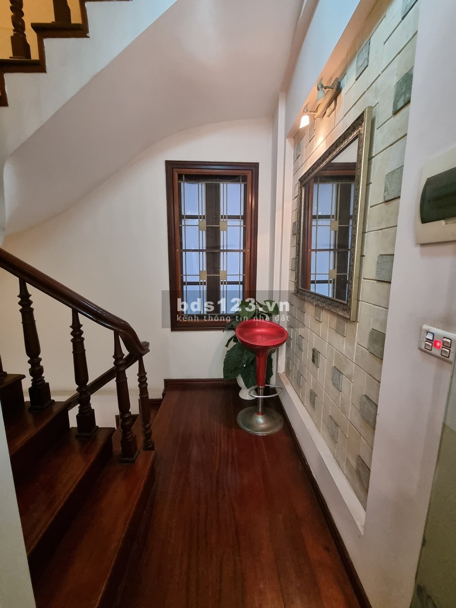 Bán nhà mặt phố Chùa Bộc - Đống Đa, diện tích 63m2, 5 tầng, kinh doanh Vip giá bán 31 tỷ