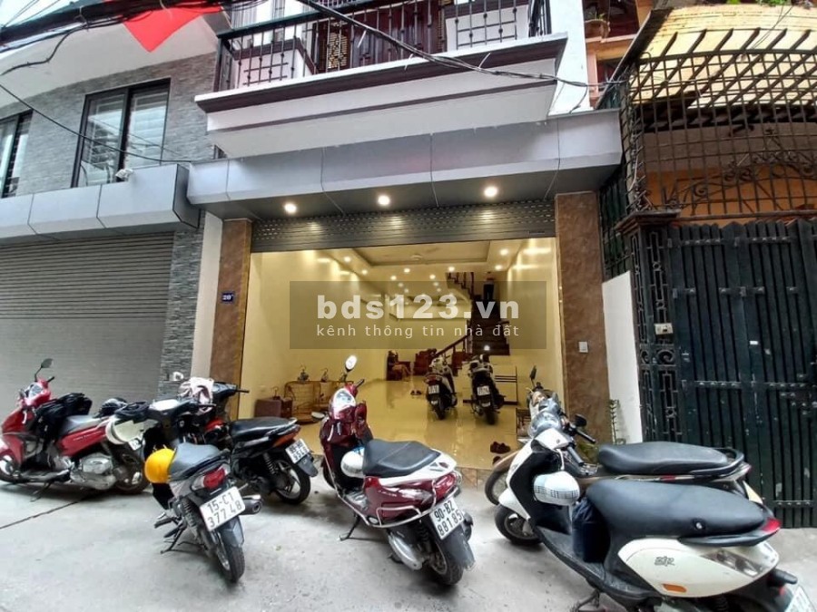 Bán nhà Quận Hai Bà Trưng mới toanh ô tô vào nhà giá nhỉnh 7 tỷ, pháp lí chính chủ