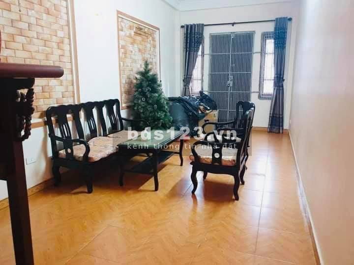 Bán nhà Trần Quốc Vượng, Quận Cầu Giấy, diện tích sử dụng 50m2, 5 tầng, giá 3,85 tỷ.