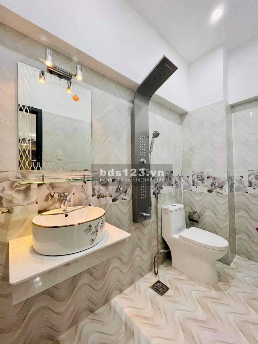 Bán nhà nguyên căn Gò Vấp, diện tích sử dụng 63m2, 3 tầng, cực đẹp, giá cực rẻ, sổ sẵn